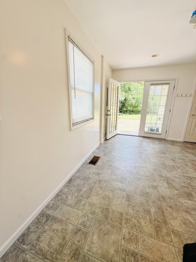 Photo - 2904 Stork Ct