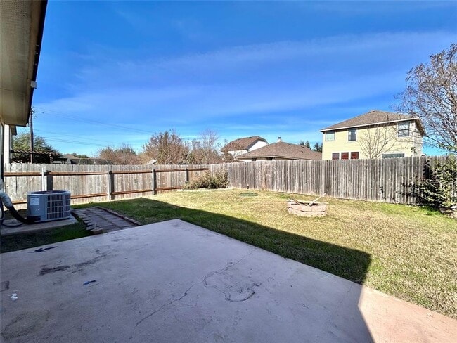 Photo - 2011 Ashberry Trail