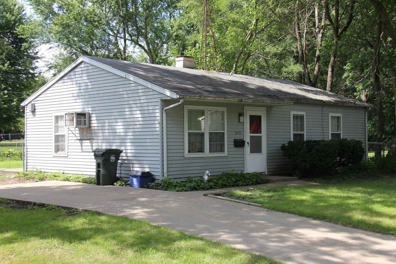 Photo - 2113 Hollywood Blvd