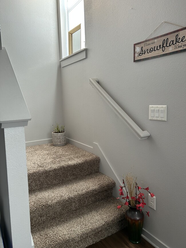 Photo - 4803 NE Oak Ln