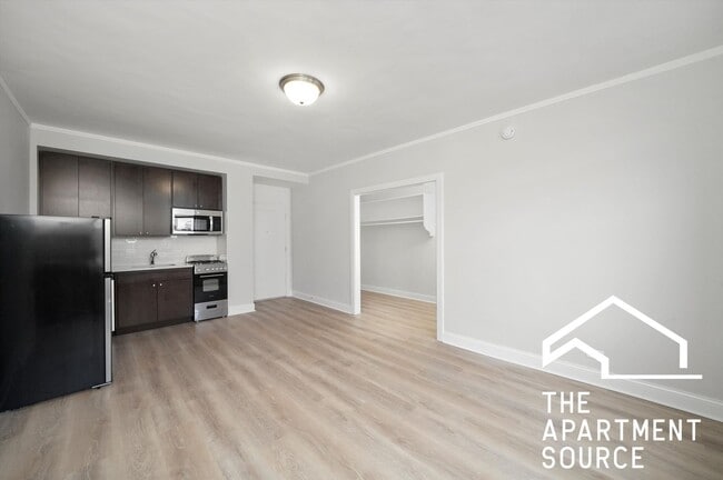 Photo - 2779 N Milwaukee Ave Unidad 309