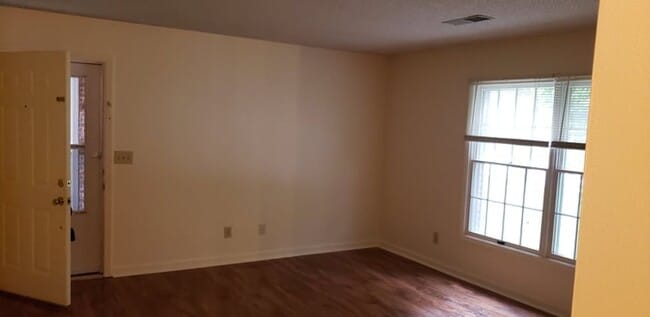 Photo - 3 Bedroom/2 Bath one level unit  ?  Kingsp... Unit #3