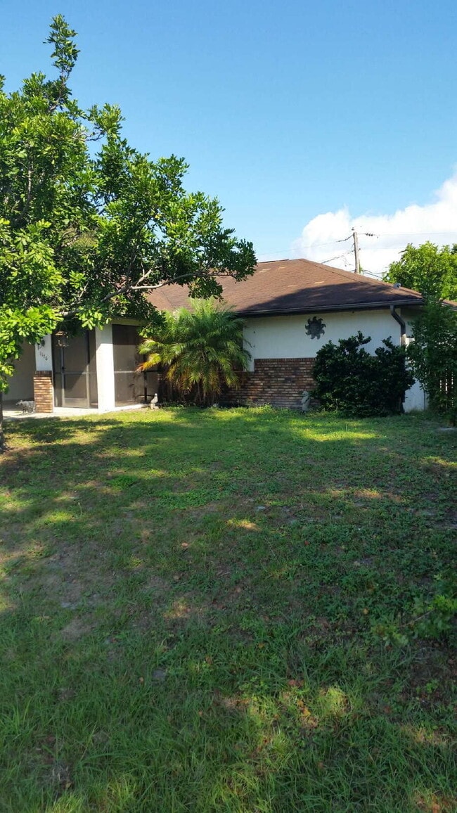 Building Photo - 3 Bed / 2 Bath Home in Venice - Rent with ...