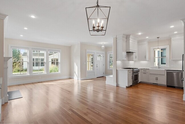 Photo - 1 Saw Mill Cir