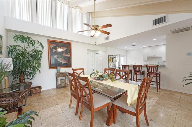 Photo - 5905 43RD St W