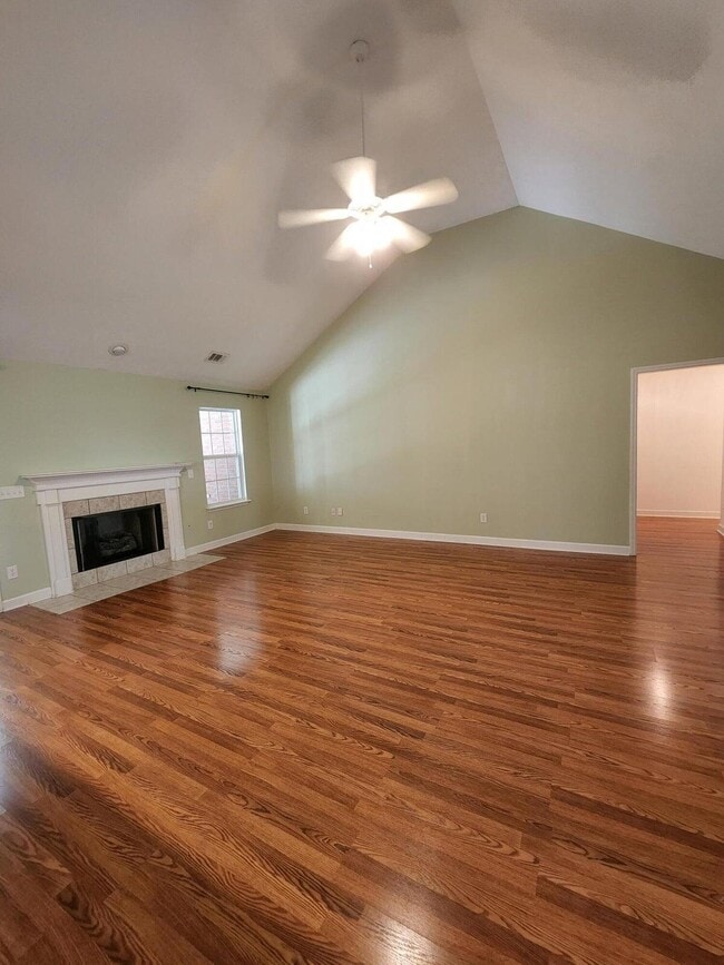Photo - 241 Bainbridge Dr
