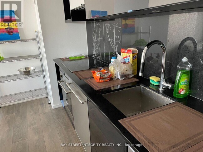 Photo - 125 Peter St Unit 2109