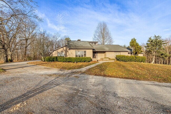 Photo - 274 Elkins Rd