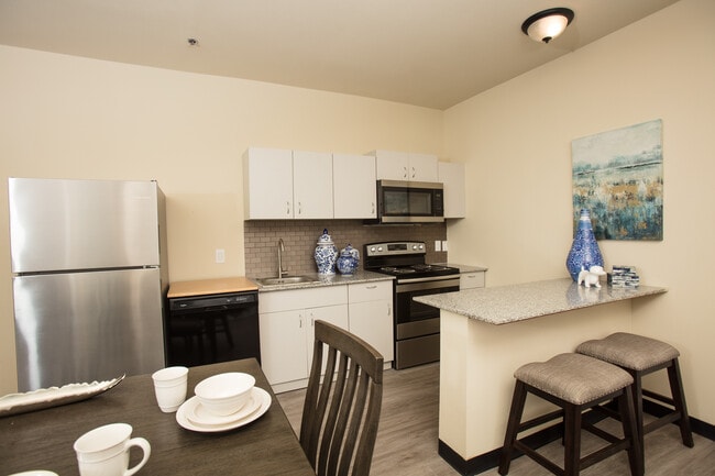 Photo - Fountain Hill Apartments