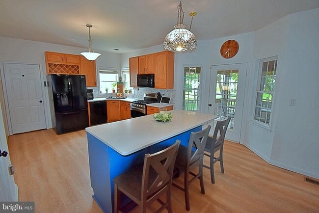 34 Ashcroft Dr