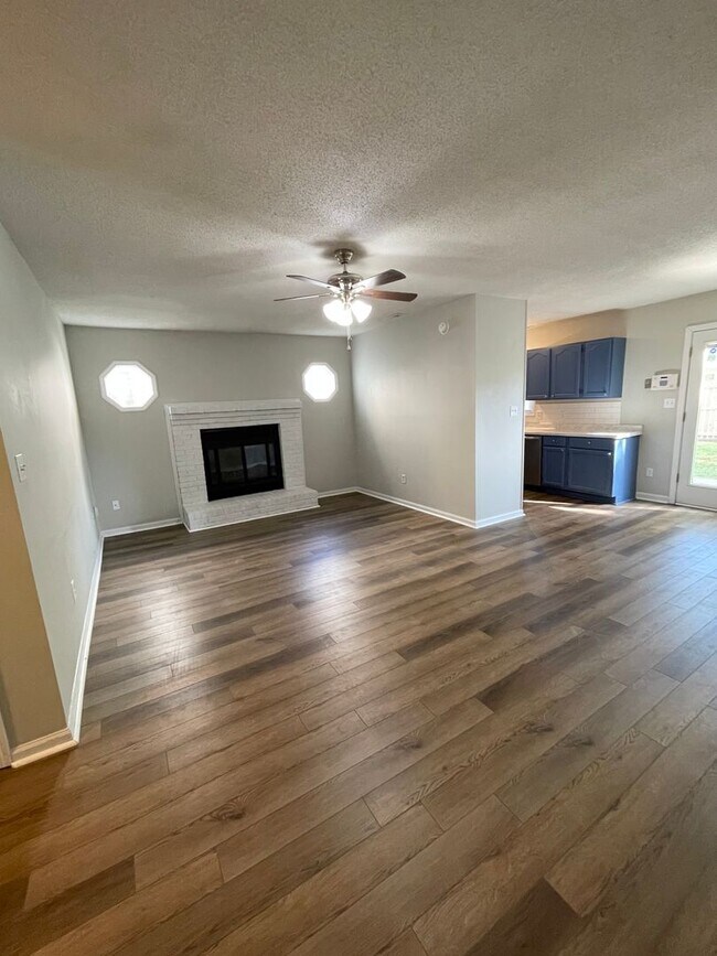 to Acorn Forest! Townhome Townhome Rental in Jacksonville NC