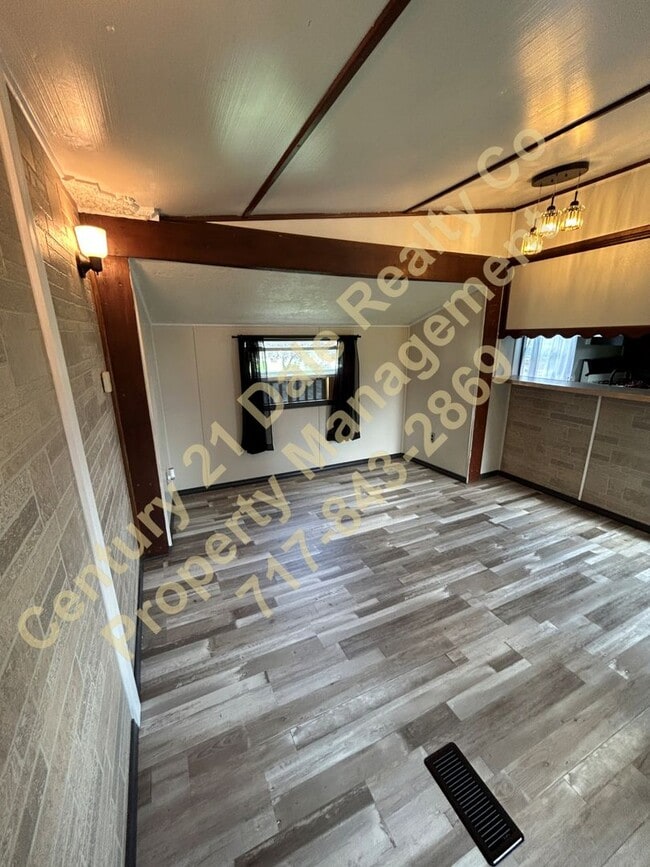 Photo - 1854 Walnut Ave