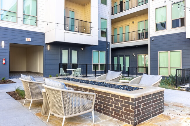 Pozo de fuego - The View at Sapphire Bay