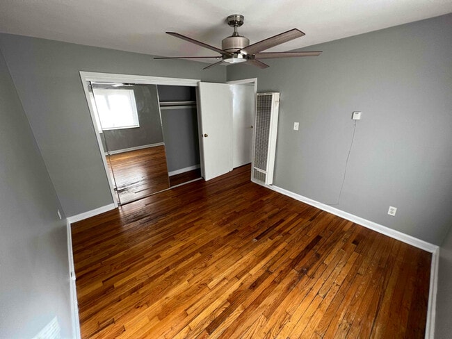 Photo - 2519 Indianola Ave Unidad A