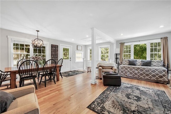 Photo - 32 Lakeview Dr