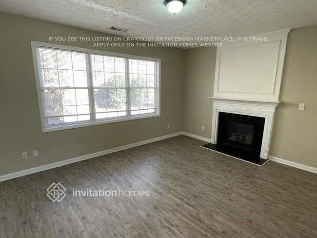 Photo - 210 Diamond Valley Pass