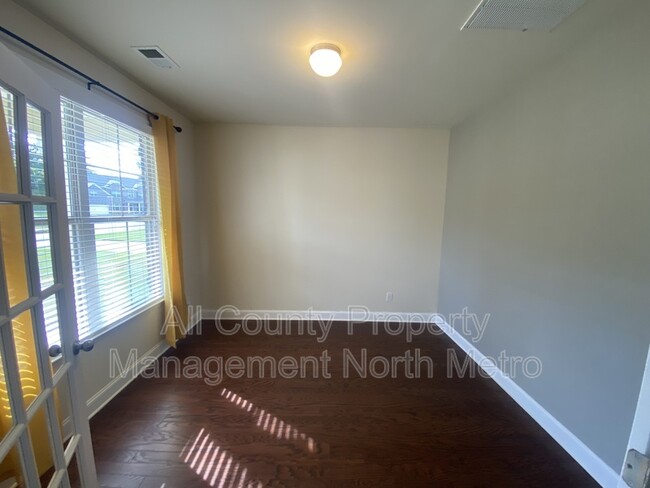 Photo - 4870 Odum View Ln