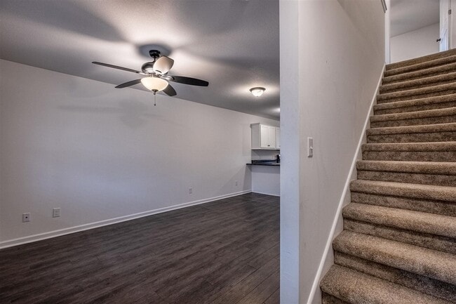 Photo - 100 Commerce St