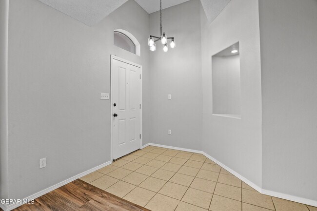 Photo - 10039 Paloma Dr