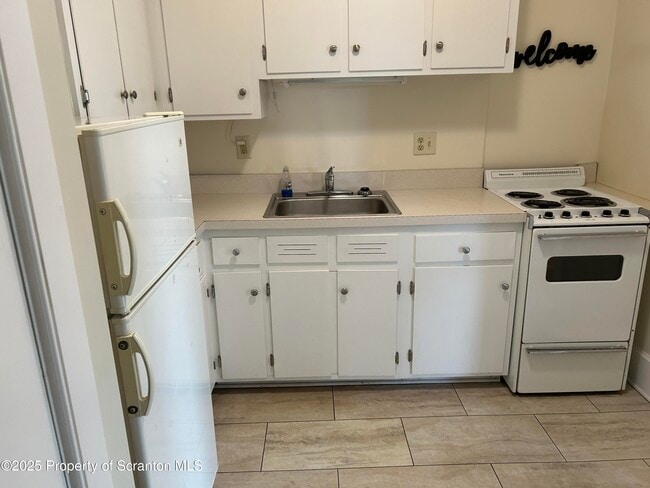 Photo - 344 Church St