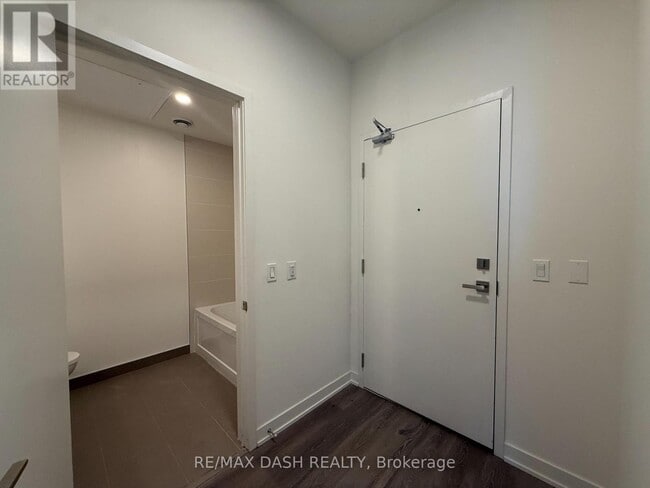 Photo - 10 Deerlick Ct Unit 104