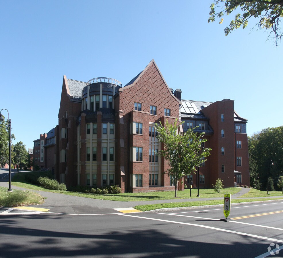 Photo - NEW RESIDENCE HALL AT MHC