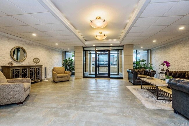 Photo - 740 E Broadway Unidad 3E