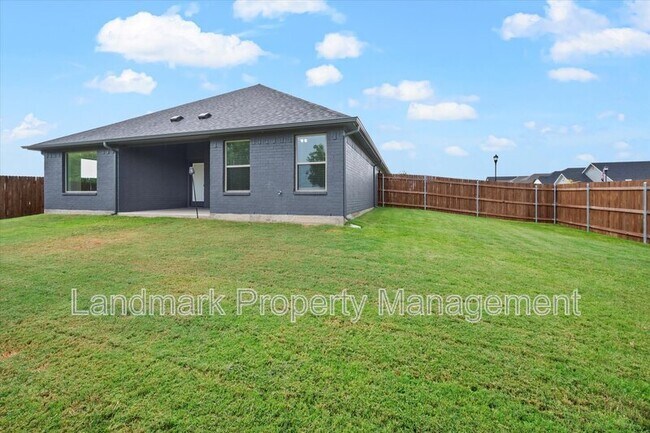 Photo - 816 Tesslynn Ave