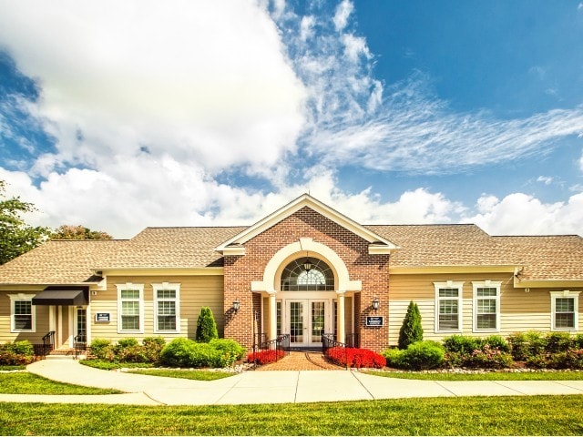 Leasing Office Entrance - SouthRidge