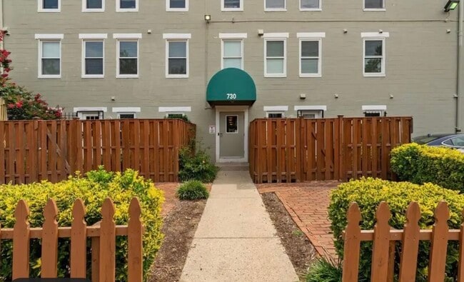 Back entrance/ small parking lot for a few other residents - 730 11th St NE Unit 403