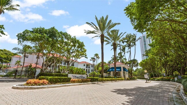 Building Photo - 3245 NE 184th St Unit 13213