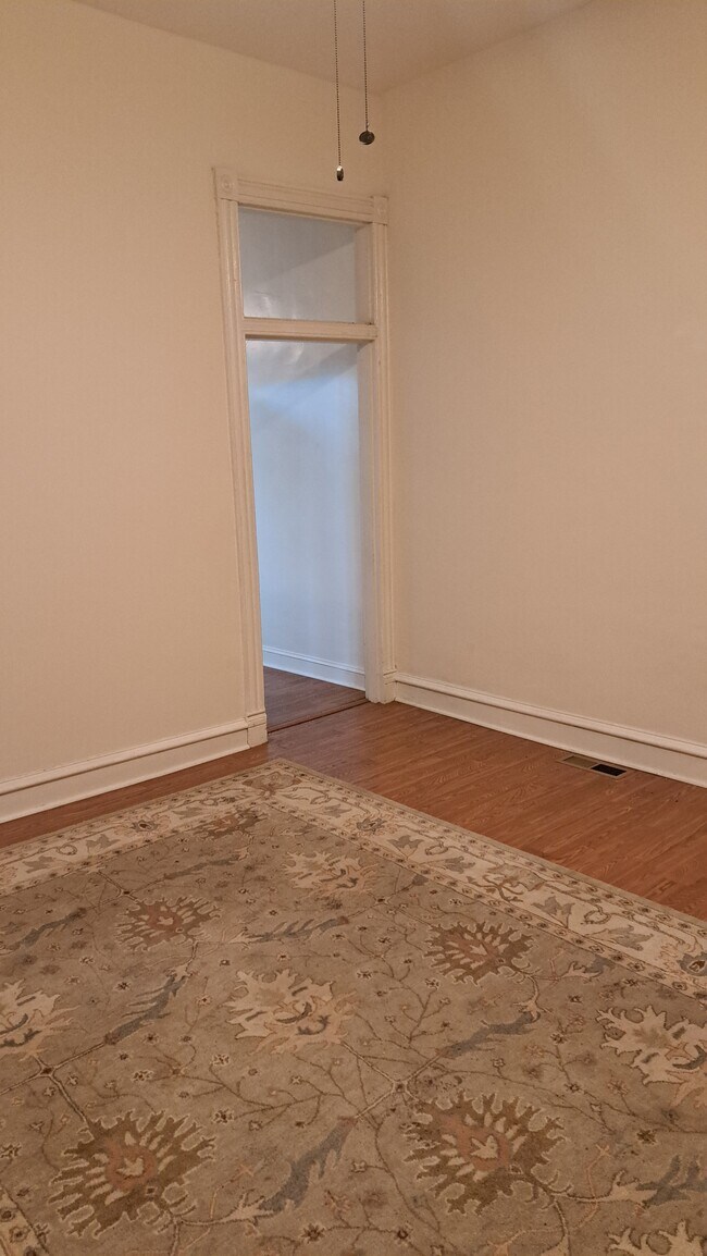 Photo - 2215 Brookfield Ave Unit #1