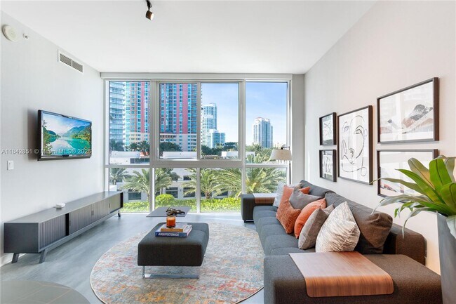 Photo - 50 South Pointe Dr Condo Unit 609