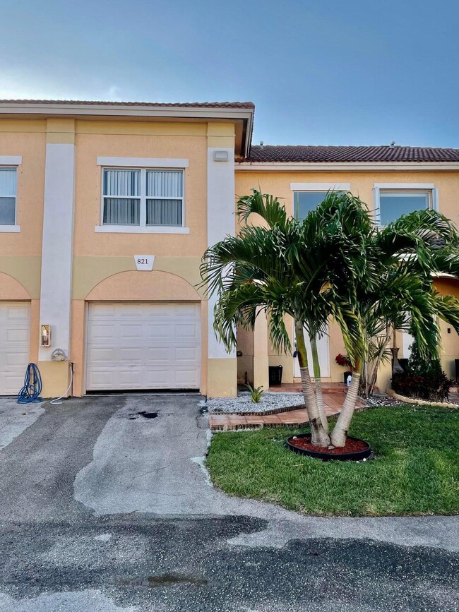 Photo - 821 Talia Cir Townhome