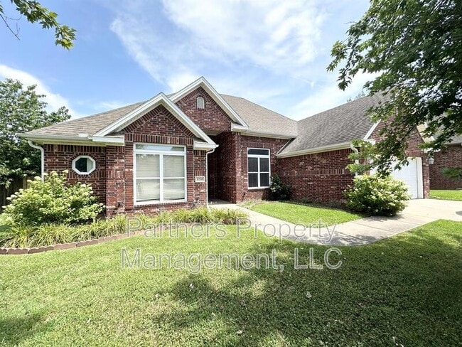 Photo - 3750 River Bend Dr House