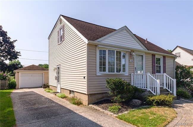 Photo - 279 Irvington Dr