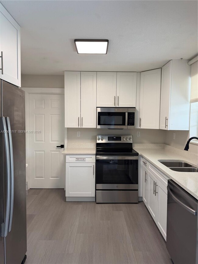 Photo - 9760 SW 210th St