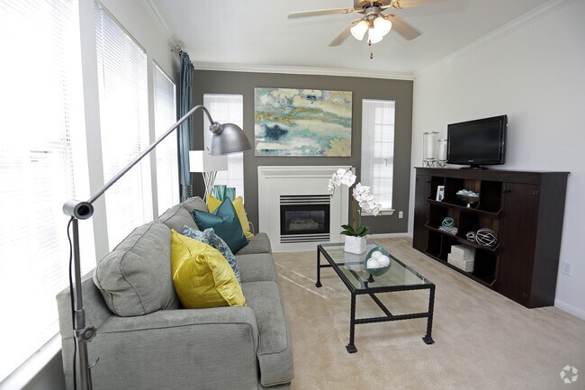 Interior Photo - The Retreat at Fox Hollow