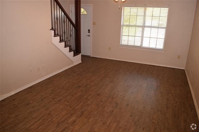 Building Photo - 400 S 2nd St Rental