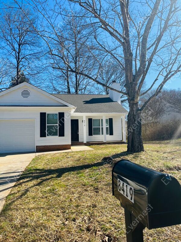 Photo - 8419 Milton Morris Dr