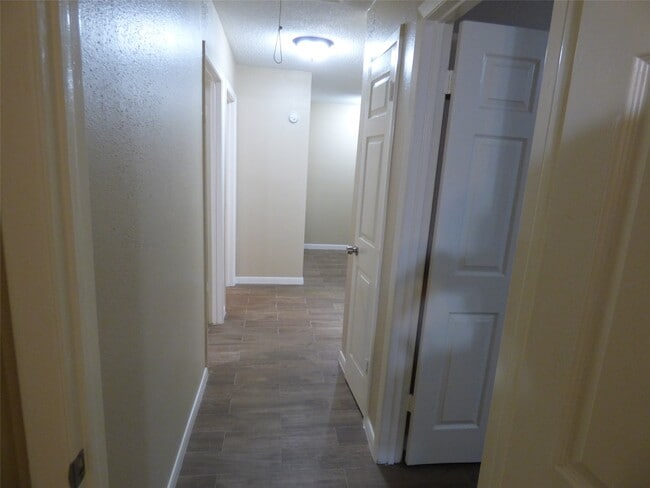 Photo - 1242 Park Ln