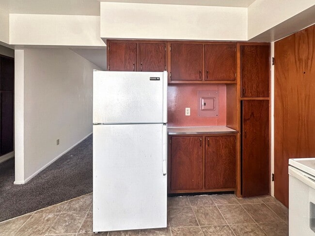 Building Photo - 2839 S Burdick St Unit C