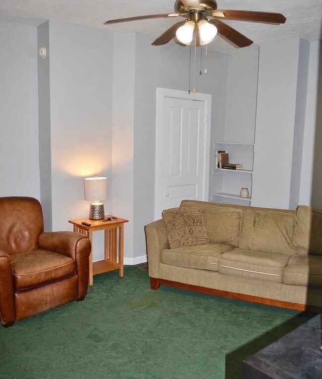 Photo - 2335 Wheeler St