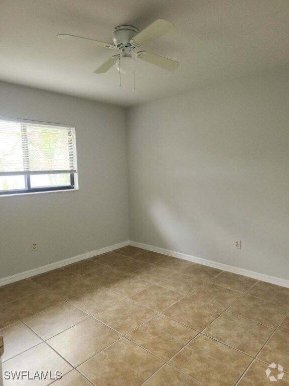 Building Photo - 4532 SW 14th Ave Rental