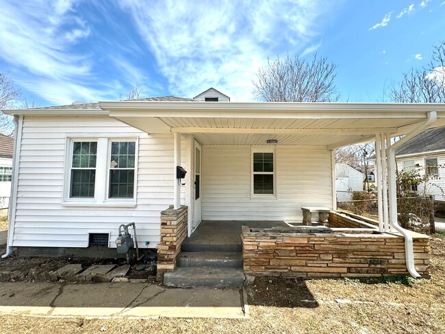 Adorable two-bedroom One-bathroom house lo... - Adorable two-bedroom One-bathroom house lo...