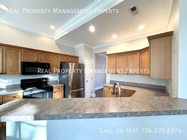 Photo - 8900 Hadco Ln