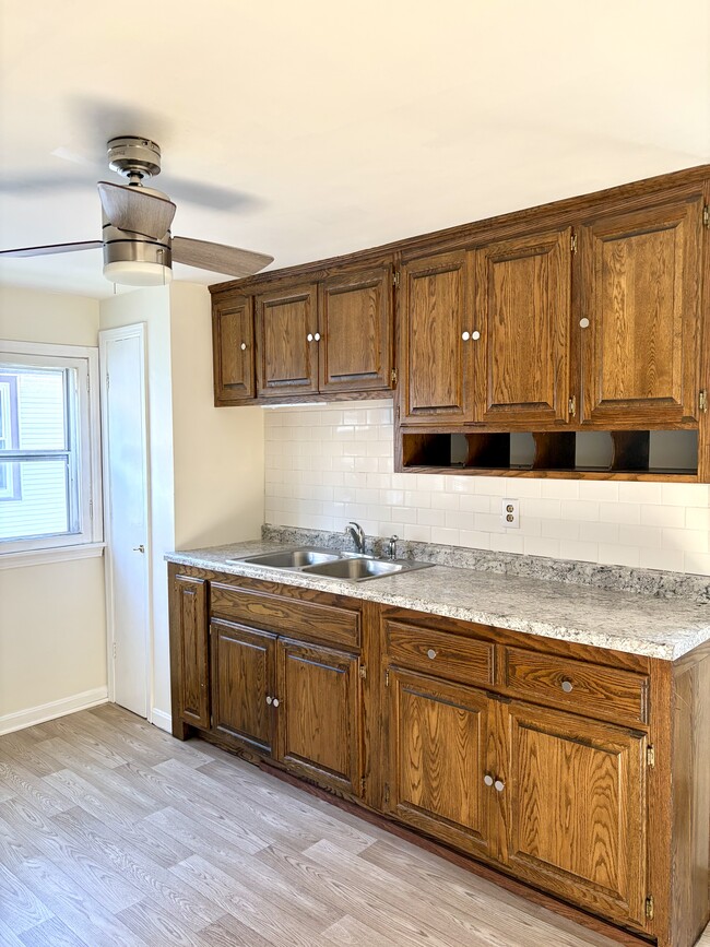 Photo - 2109 N 55th St Unit Upper