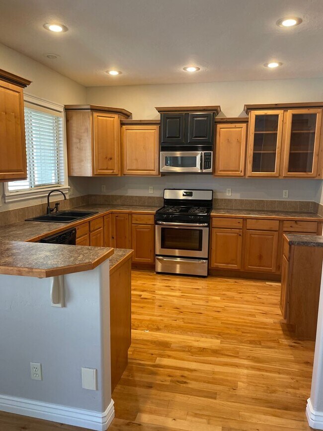 Photo - 5-Bedroom Home in Meridian