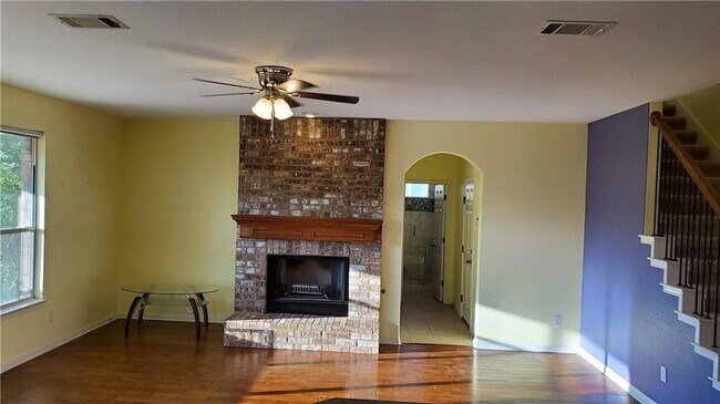 9421 Lisi Anne Dr