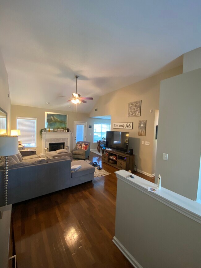 Photo - 61 Pebble Creek Dr